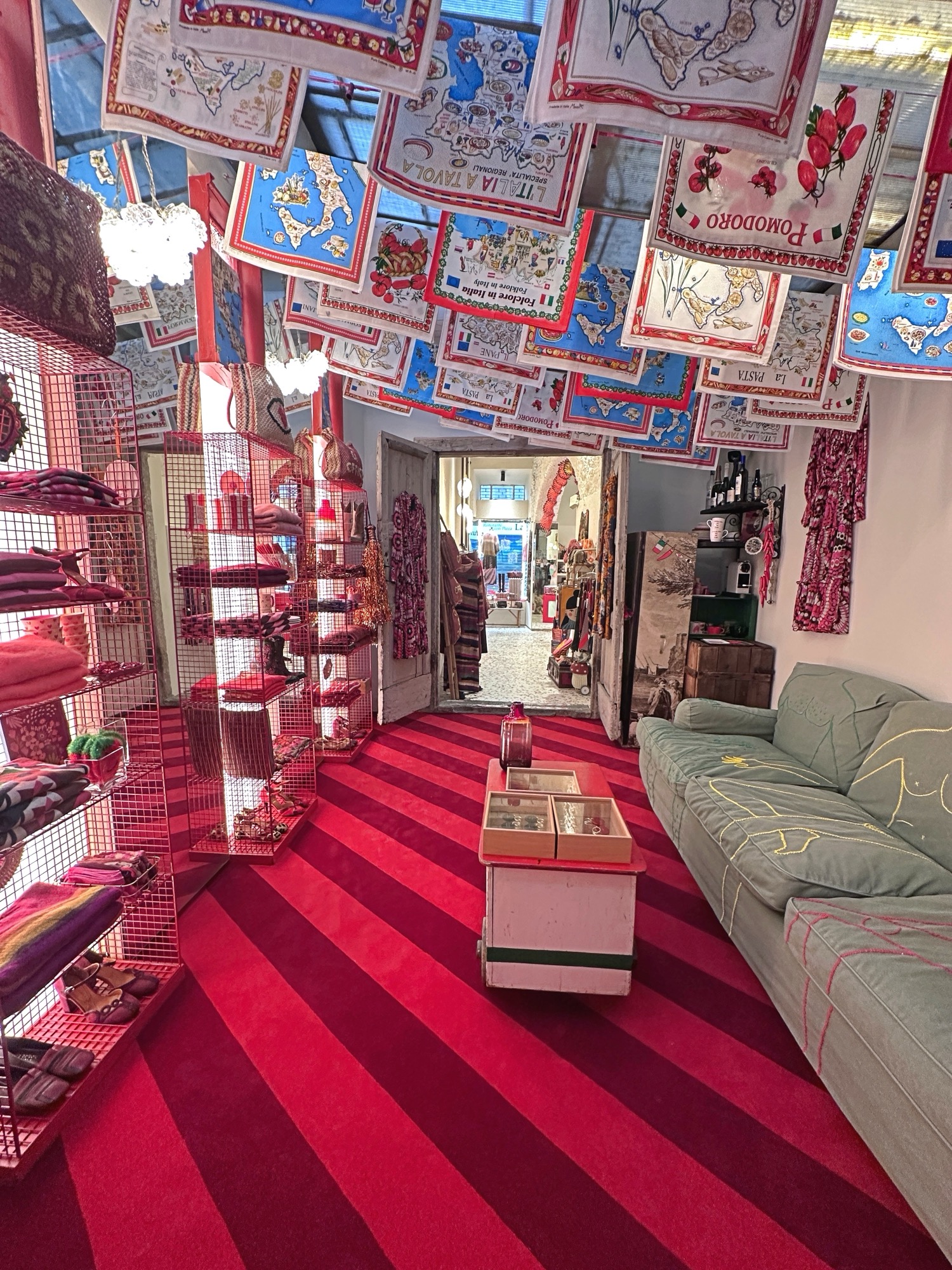 Wait and See shop